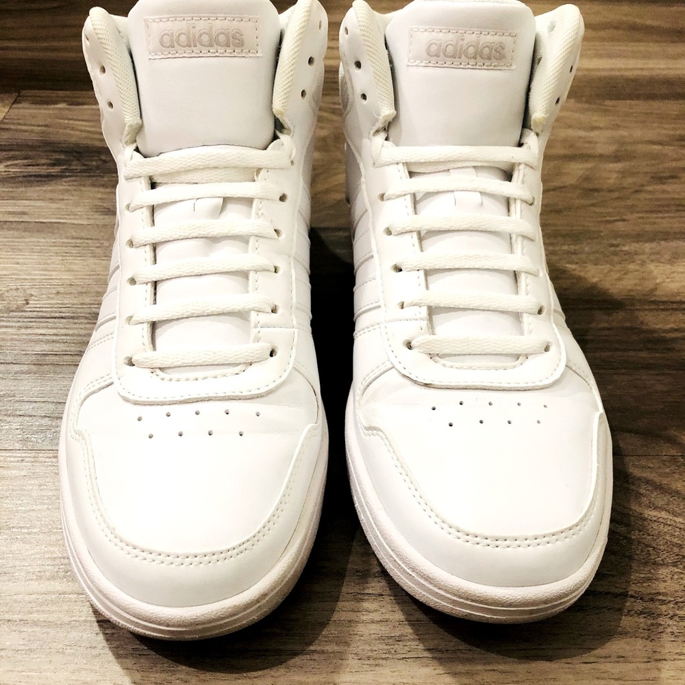 Women’s Adidas Mid Top Sneaker